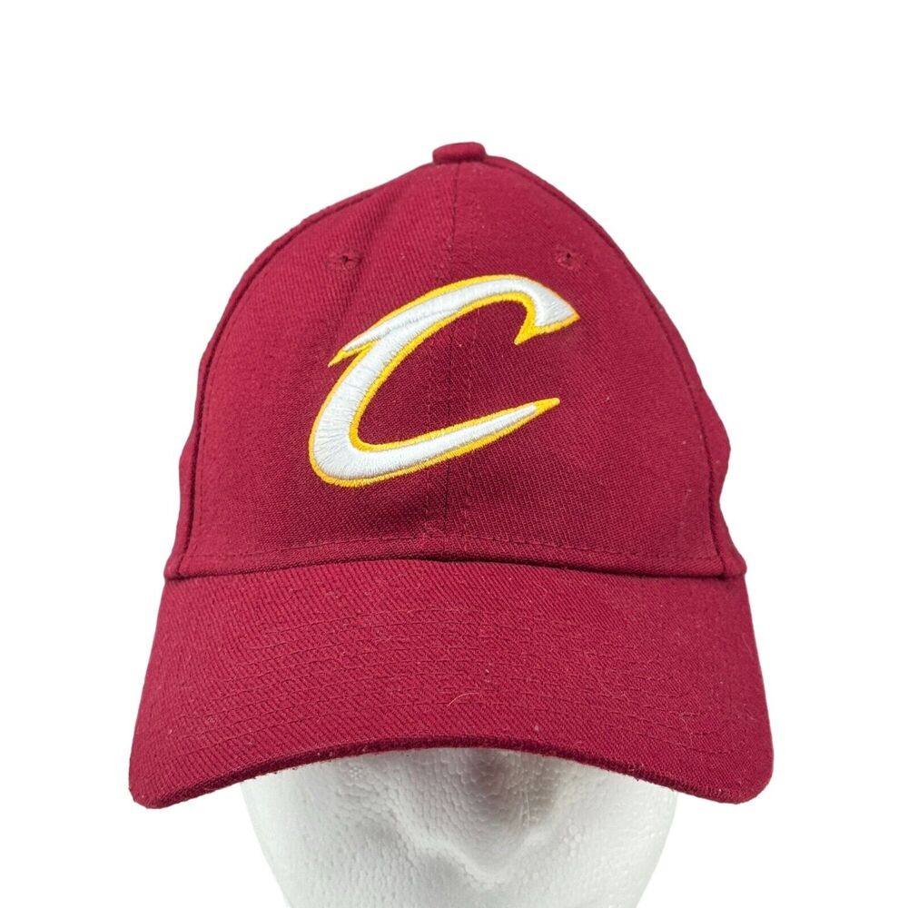 New Era Cleveland Cavaliers NBA 39Thirty Flex Fit Hat S/M Red